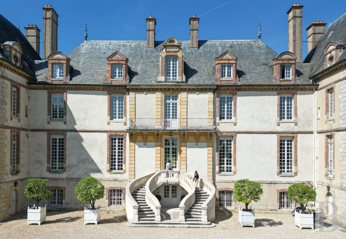 A 17th century family chateau in Seine-et-Marne, between Fontainebleau and Nemours - photo  n°12